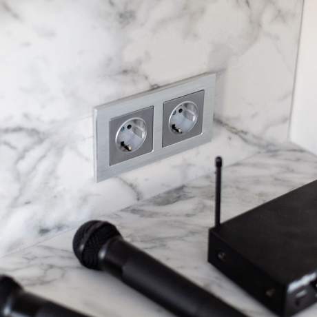 Рамка на 2 поста (алюминий) Werkel W0021706