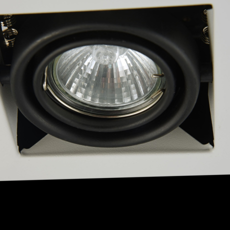 DL008-2-01-W Встраиваемый светильник Maytoni Metal 