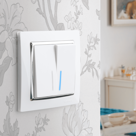 Выключатель проходной двухклавишный с подсветкой без рамки Werkel белый W1122101