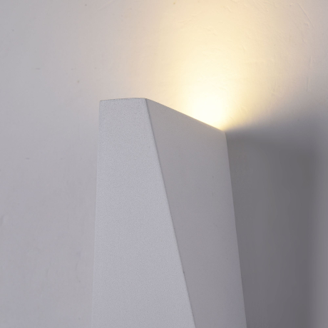 O580WL-L6W Настенный уличный светильник Maytoni Times Square