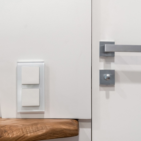 Выключатель одноклавишный проходной (белый) Werkel W1112001