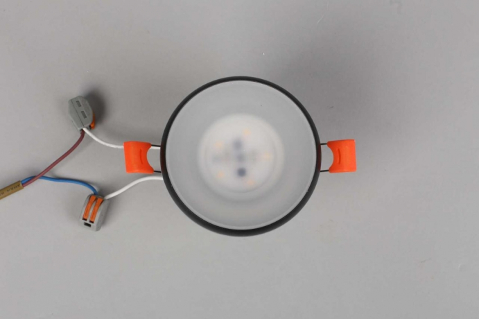 Светильник точечный с лампочкой Omnilux OML-102819-01+Lamps