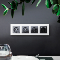 Рамка на 4 поста (белый, стекло) Werkel W0041101