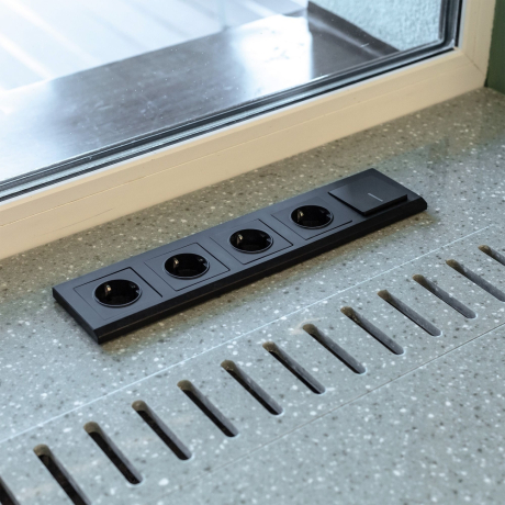 Рамка на 5 постов (черный) Werkel W0051808