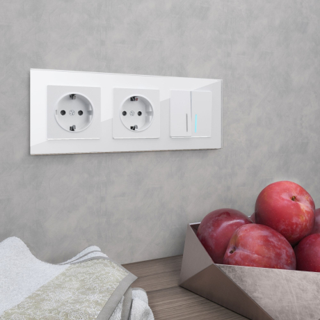 Рамка на 3 поста (белый,стекло) Werkel W0031101