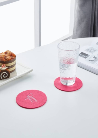 420192 Салфетка для сервировки декоративная (плейсмат) ANDASIBE, B3, ?100, полиэстер, ярко-розовый Eglo 