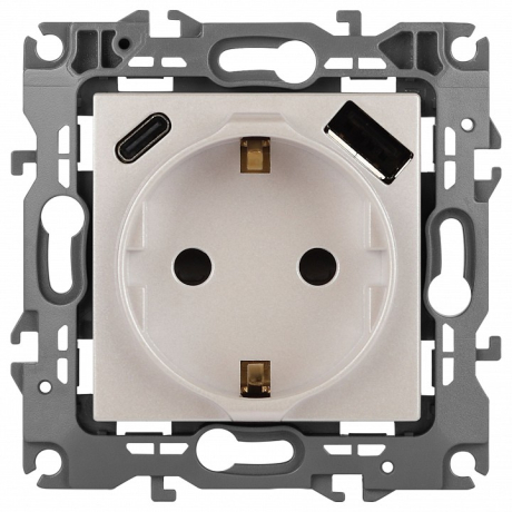 Розетка с заземлением и со шторкой и 2хUSB, без рамки Эра Эра 12 12-4108-15 