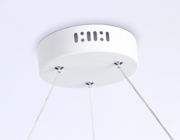 Подвесная светодиодная люстра с пультом ДУ Ambrella light COMFORT FL51772 