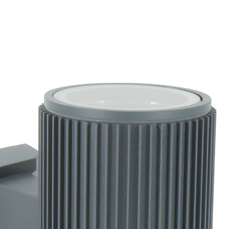 Уличный настенный светильник Favourite Pola с лампочкой 2859-1W+Lamps E27 P45