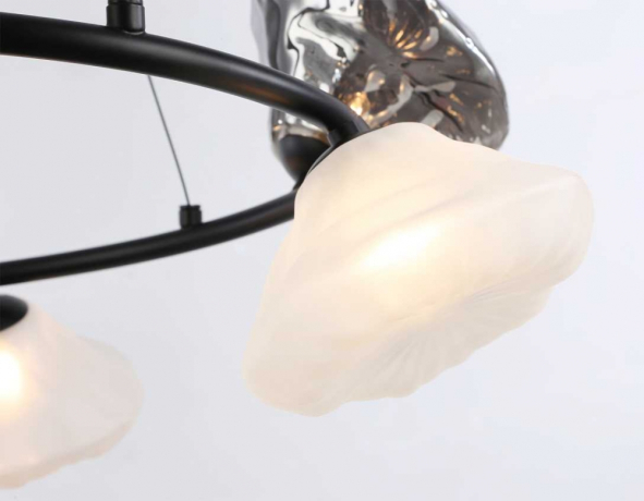 Подвесная люстра Ambrella light High Light LH15003 